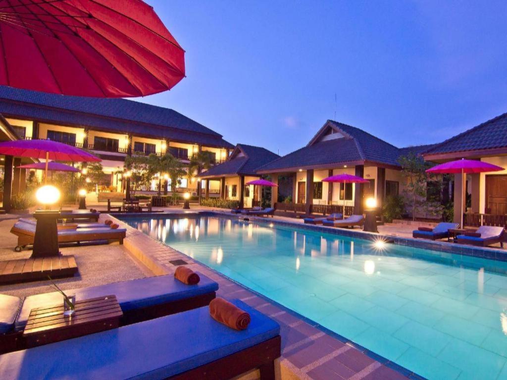 Rose Bay Resort Pattaya Ngoại thất bức ảnh