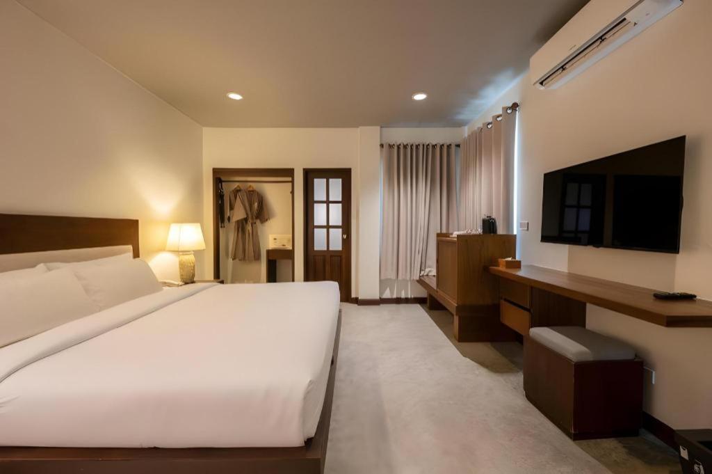 Rose Bay Resort Pattaya Ngoại thất bức ảnh