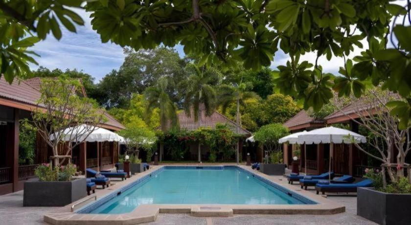 Rose Bay Resort Pattaya Ngoại thất bức ảnh