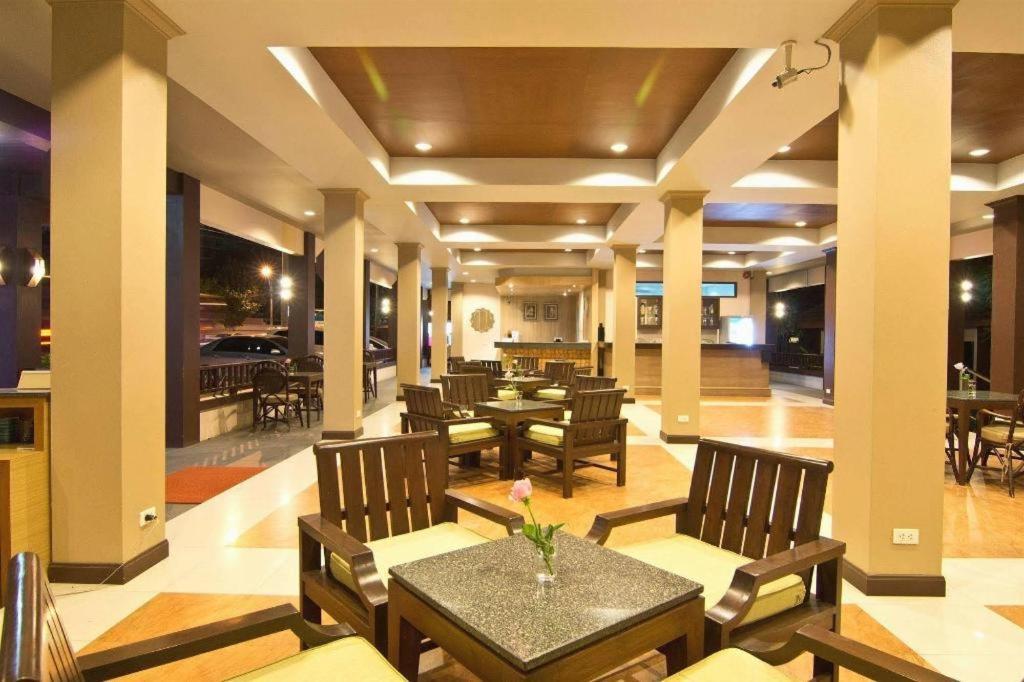 Rose Bay Resort Pattaya Ngoại thất bức ảnh