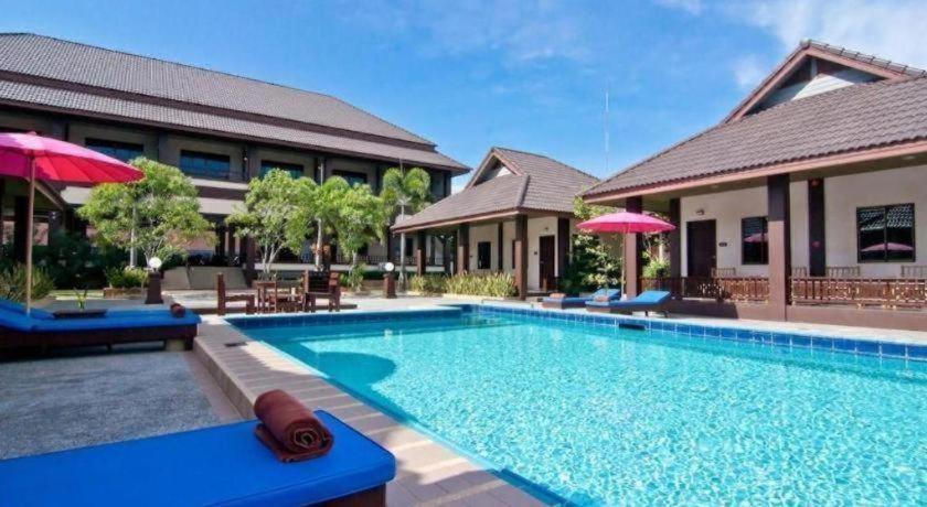 Rose Bay Resort Pattaya Ngoại thất bức ảnh