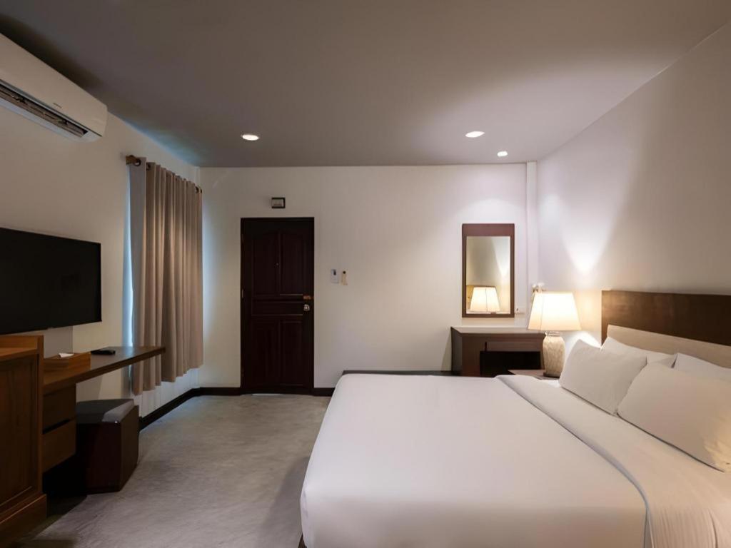 Rose Bay Resort Pattaya Ngoại thất bức ảnh