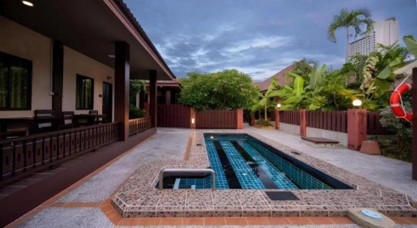 Rose Bay Resort Pattaya Ngoại thất bức ảnh